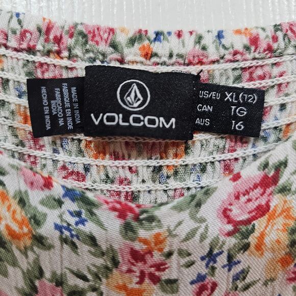 Volcom Floral Smocked Sundress Adjustable Straps SIze XL - Picture 3 of 8